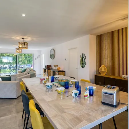 Gorgeous In With Wifi