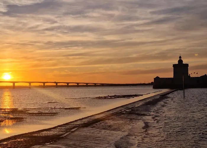 Сasa de vacaciones Gorgeous In With Wifi Sémussac